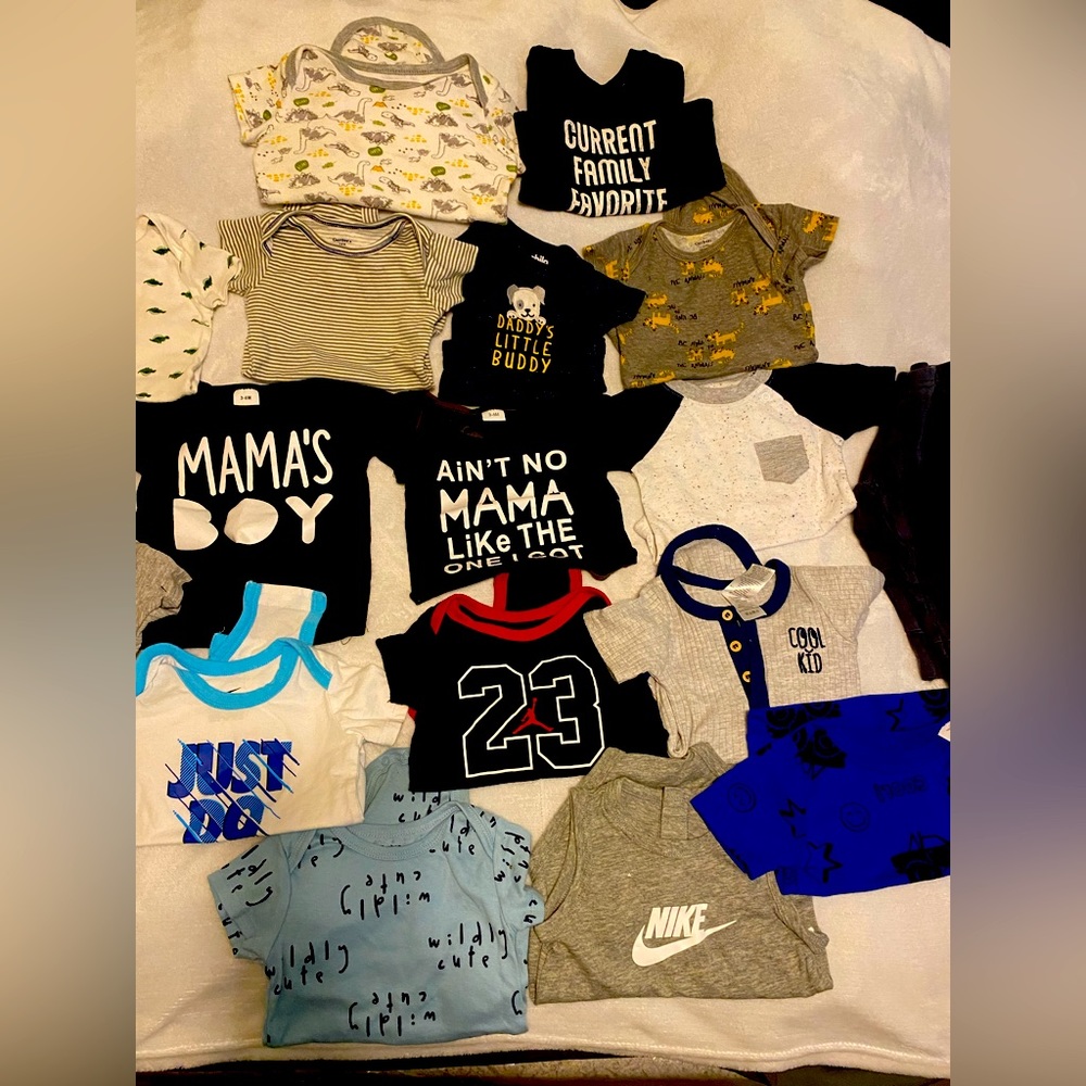 Baby boy clothing sizes 0-9 months